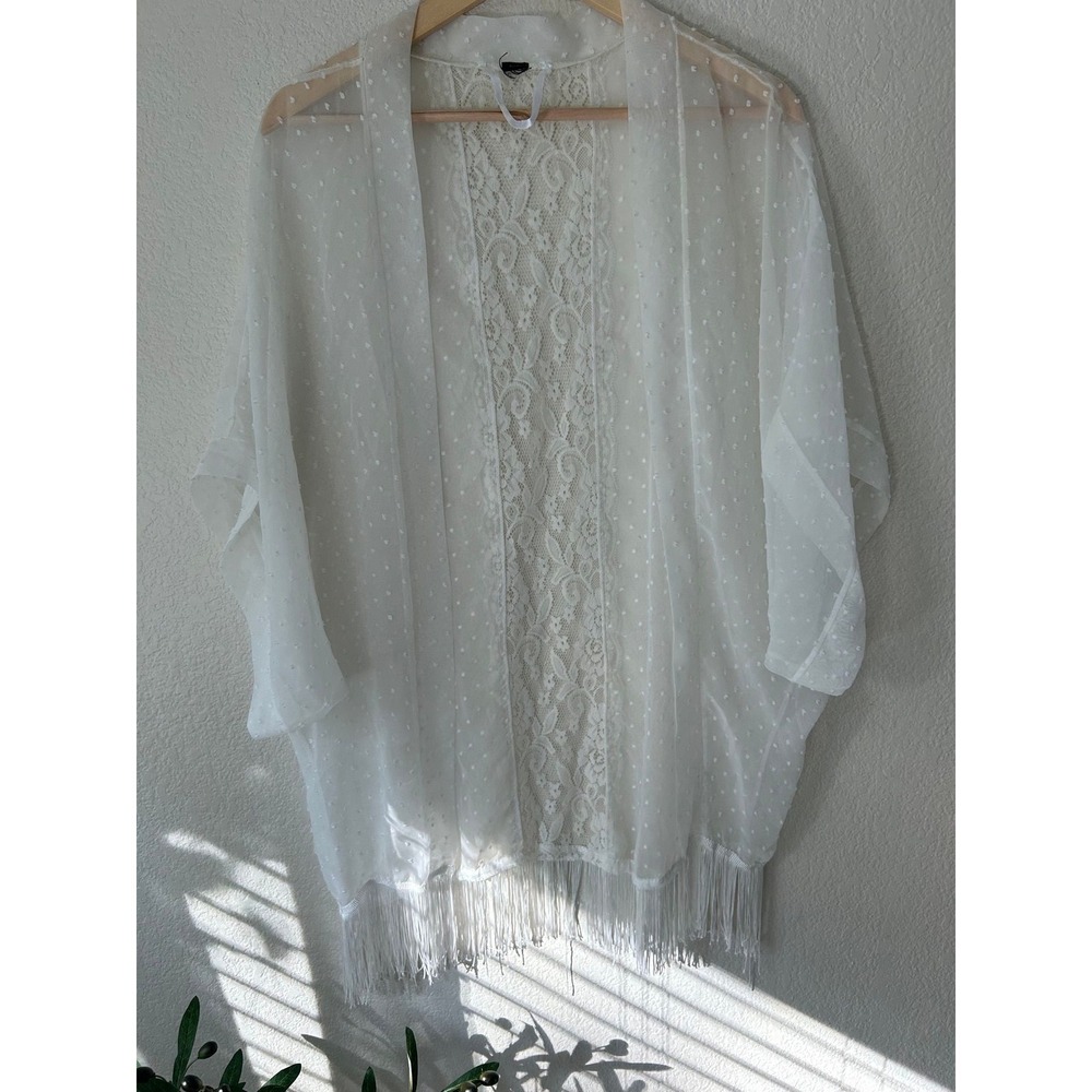 Morning Room | Ivory Swiss Dot Lace Kimono | Heirloom Bridal